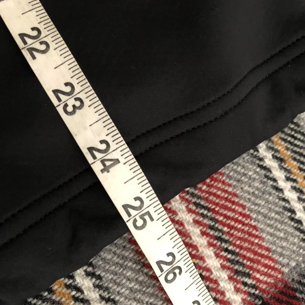 ZERO RESTRICTION Men's Black & Yellow Golf Performance Half Zip - Size MEDIUM - Picture 15 of 15